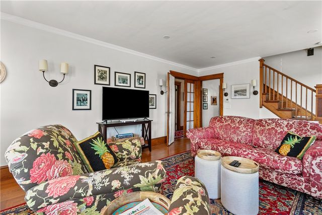 123 Beacon Street, Middletown, RI 02842