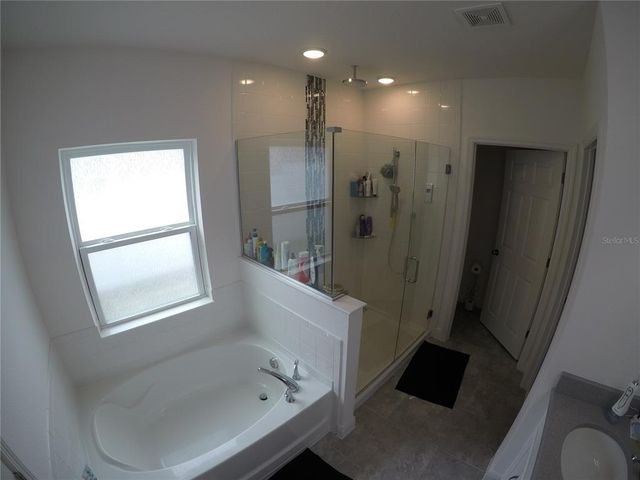 964 AVENAL LANE, Davenport, FL 33837