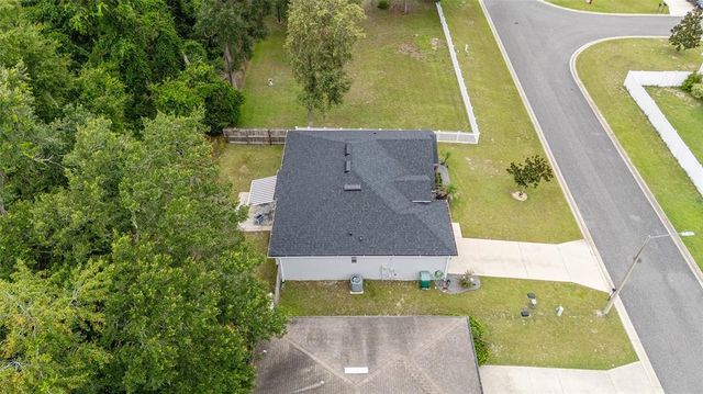 427 CIERRA OAKS CIRCLE, Lady Lake, FL 32159