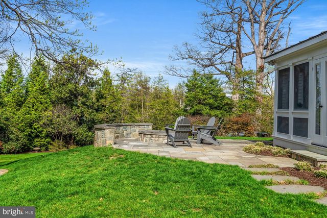 305 MANSION DR, Alexandria, VA 22302