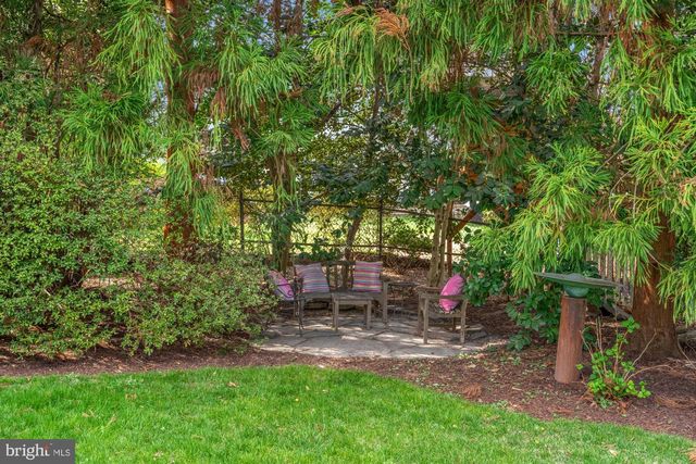 305 MANSION DR, Alexandria, VA 22302