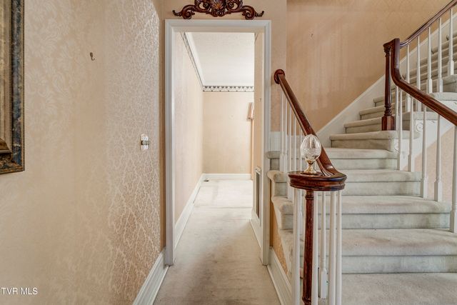 2734 East Oakland Avenue D33, Johnson City, TN 37601