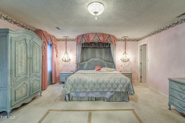 2734 East Oakland Avenue D33, Johnson City, TN 37601