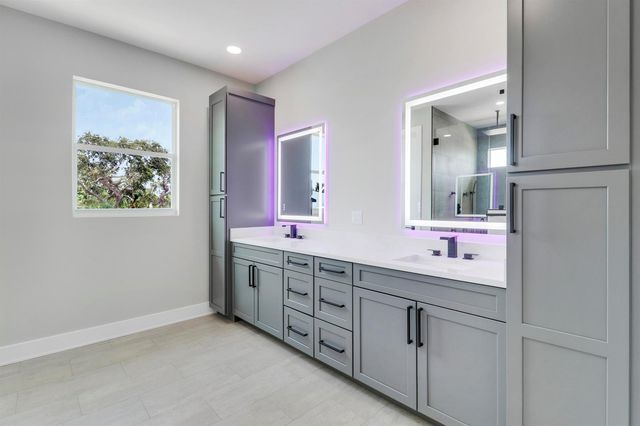 1013 NE Orange Avenue, Jensen Beach, FL 34957
