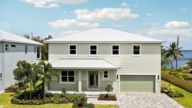 1013 NE Orange Avenue, Jensen Beach, FL 34957
