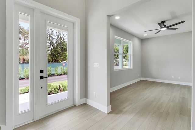 1013 NE Orange Avenue, Jensen Beach, FL 34957