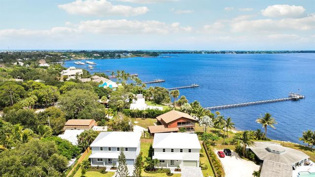 1013 NE Orange Avenue, Jensen Beach, FL 34957