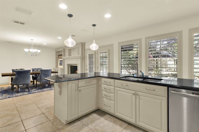 2514 Canyon Creek Drive, Sherman, TX 75092