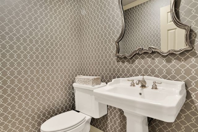 2514 Canyon Creek Drive, Sherman, TX 75092