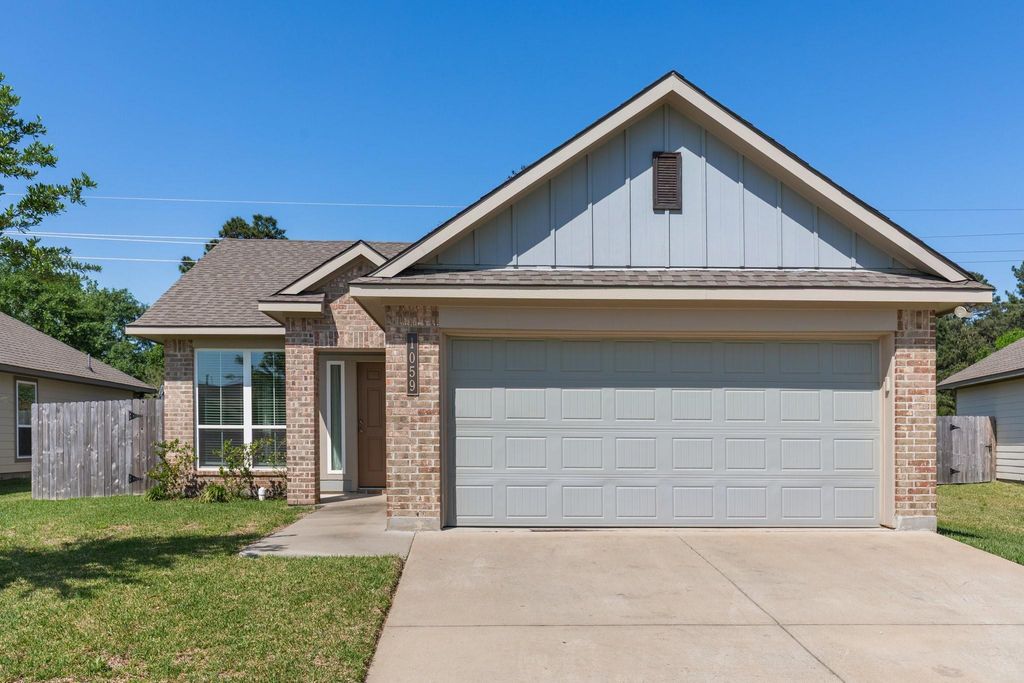 1059 Bending Trail Drive, Tomball, TX 77375