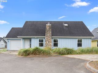 5706 FOUR SISTERS Ln, Pacific City, OR 97135