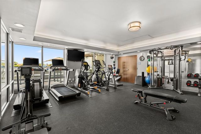 300 Bowie ST 902, Austin, TX 78703