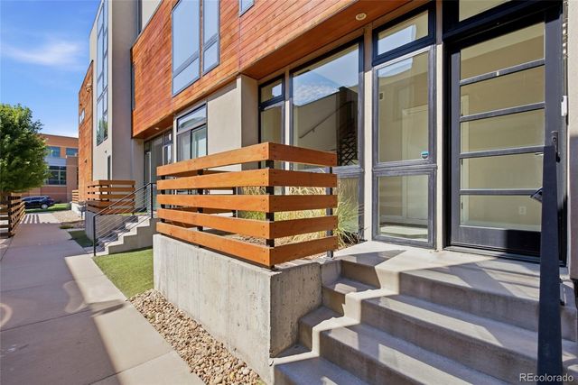 2733 W 21st Avenue, Denver, CO 80211