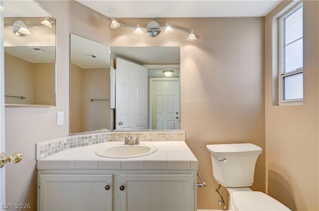 8208 Renfrew Drive, Las Vegas, NV 89145