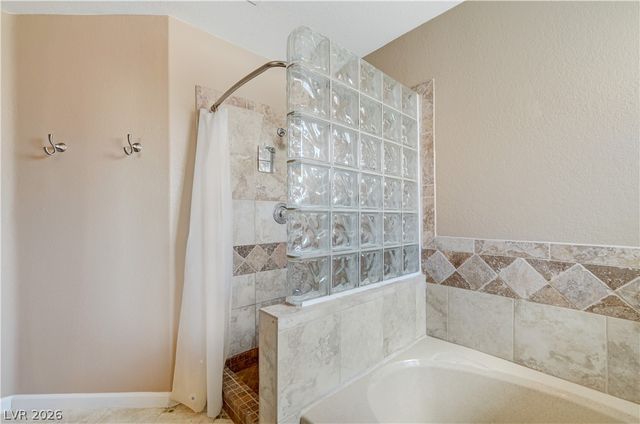 8208 Renfrew Drive, Las Vegas, NV 89145