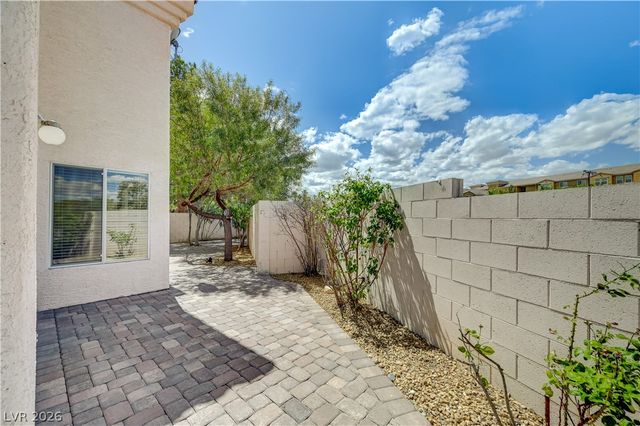 8208 Renfrew Drive, Las Vegas, NV 89145