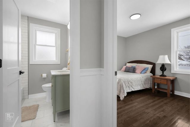 9133 Oak Park Avenue, Morton Grove, IL 60053