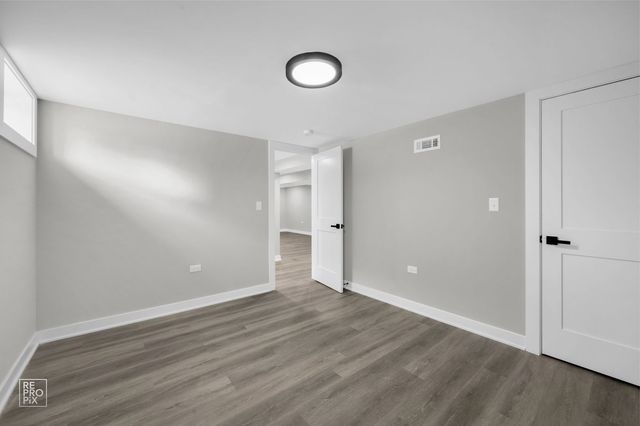 9133 Oak Park Avenue, Morton Grove, IL 60053