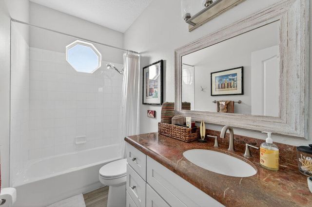 527 NW Bellworth Place, Jensen Beach, FL 34957