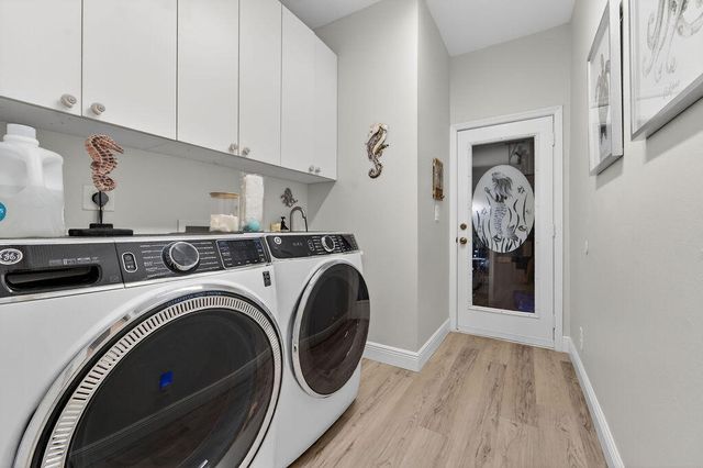 527 NW Bellworth Place, Jensen Beach, FL 34957