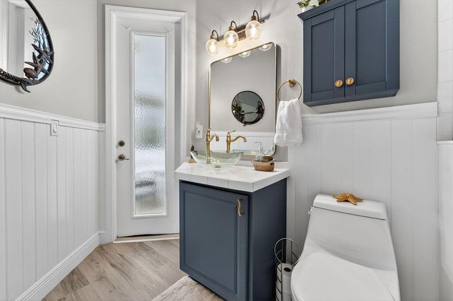 527 NW Bellworth Place, Jensen Beach, FL 34957