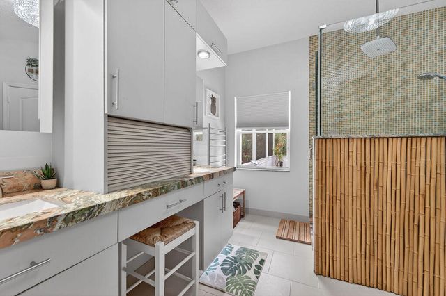 527 NW Bellworth Place, Jensen Beach, FL 34957