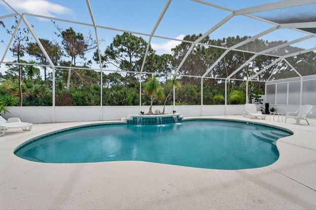 527 NW Bellworth Place, Jensen Beach, FL 34957