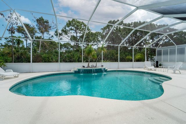 527 NW Bellworth Place, Jensen Beach, FL 34957