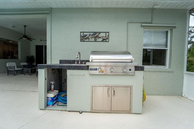 527 NW Bellworth Place, Jensen Beach, FL 34957