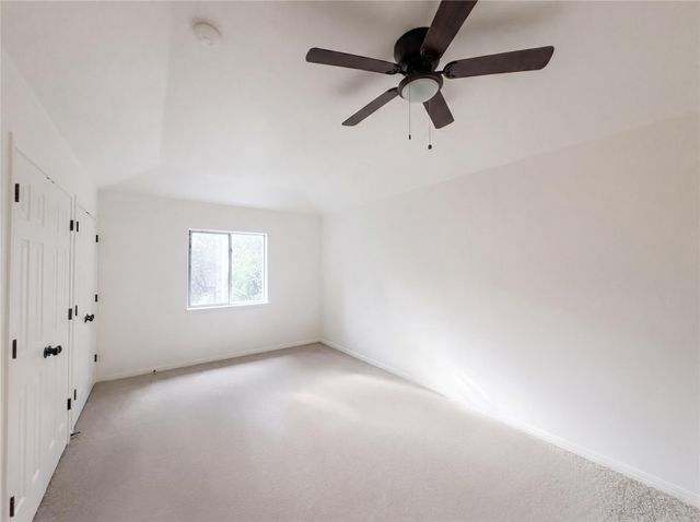 12 Birchwood CIR, Wimberley, TX 78676