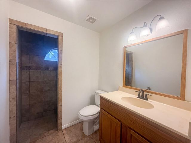 12 Birchwood CIR, Wimberley, TX 78676