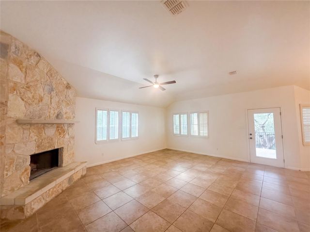 12 Birchwood CIR, Wimberley, TX 78676