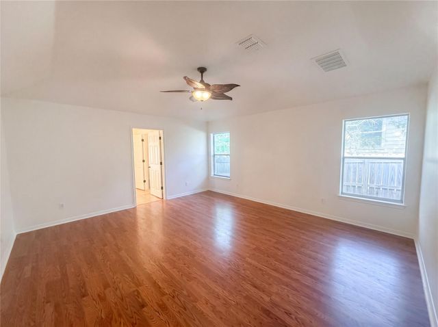 12 Birchwood CIR, Wimberley, TX 78676