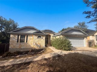 12 Birchwood CIR, Wimberley, TX 78676