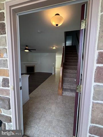 746 SEEM DR, Kutztown, PA 19530