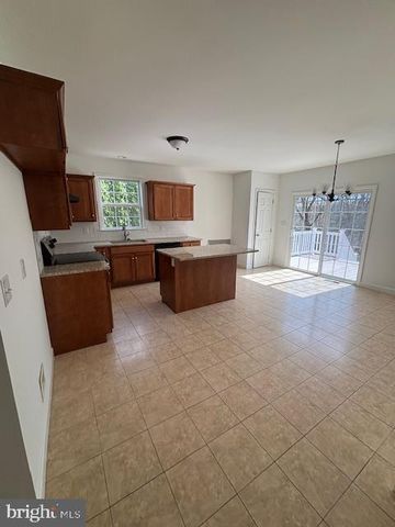 746 SEEM DR, Kutztown, PA 19530