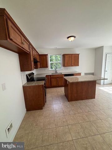 746 SEEM DR, Kutztown, PA 19530