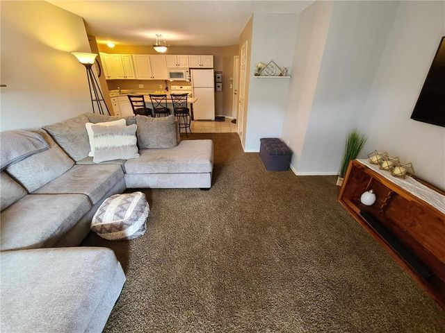 871 37th Avenue NW C, Rochester, MN 55901