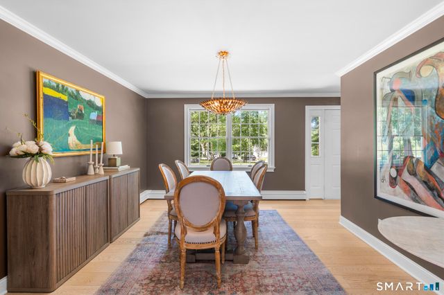 16 Burma Road, Woodbridge, CT 06525