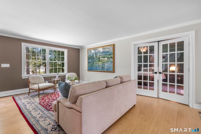 16 Burma Road, Woodbridge, CT 06525