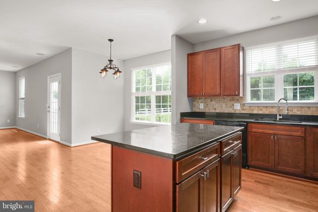 1 DORIA HILL DR, Stafford, VA 22554