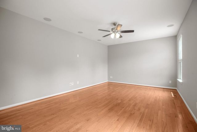 1 DORIA HILL DR, Stafford, VA 22554