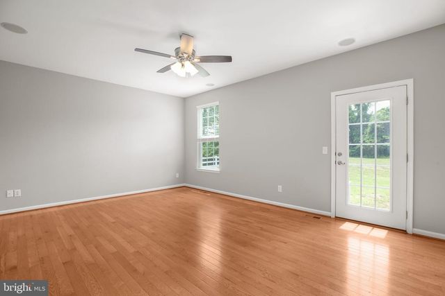 1 DORIA HILL DR, Stafford, VA 22554