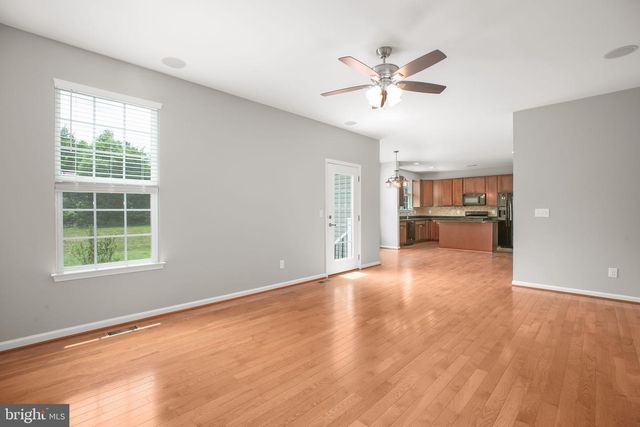 1 DORIA HILL DR, Stafford, VA 22554