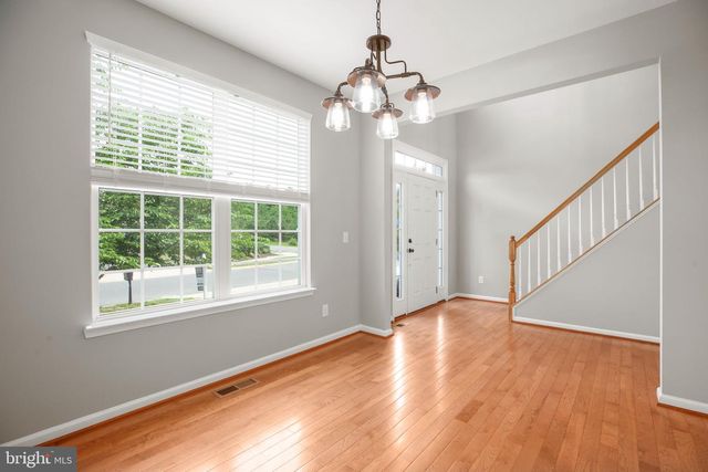 1 DORIA HILL DR, Stafford, VA 22554
