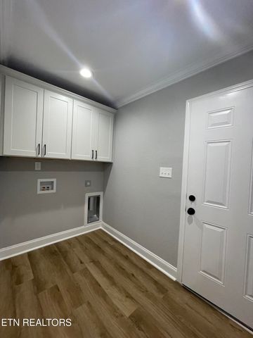 1309 Tuckaleechee Tr, Maryville, TN 37803