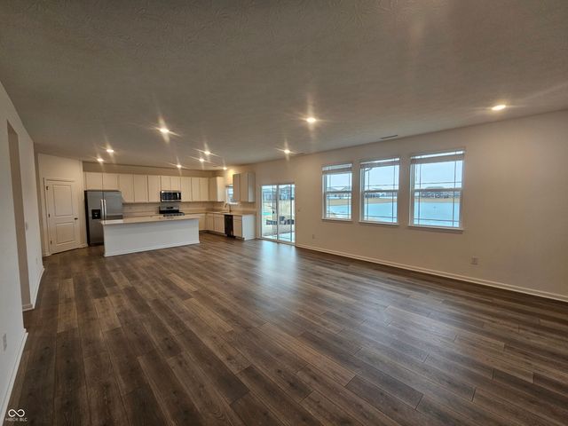 2562 Maricopa Boulevard, Whitestown, IN 46075