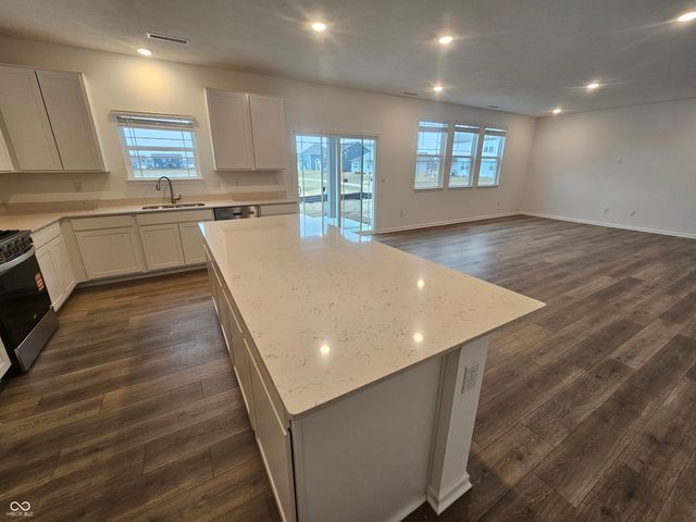 2562 Maricopa Boulevard, Whitestown, IN 46075