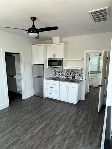 7603 Carver Ave 1B, Austin, TX 78752