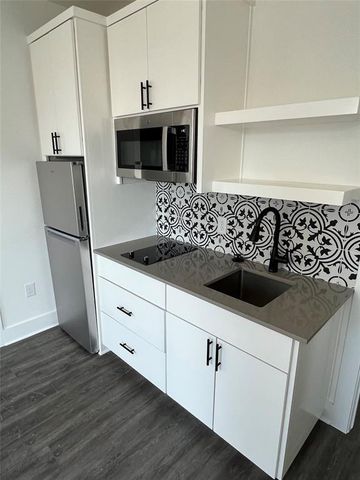 7603 Carver Ave 1B, Austin, TX 78752